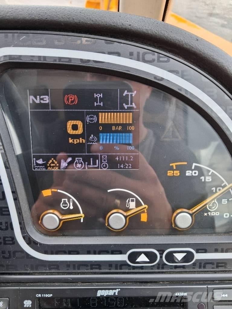 JCB 560-80 AGRI PLUS 伸縮臂操作車