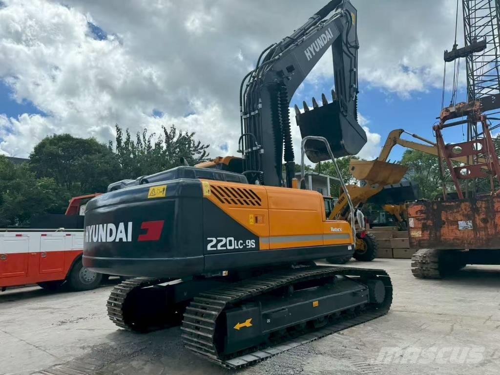 Hyundai r220lc-9s 中型挖土機/掘鑿機/挖掘機 7t-12t