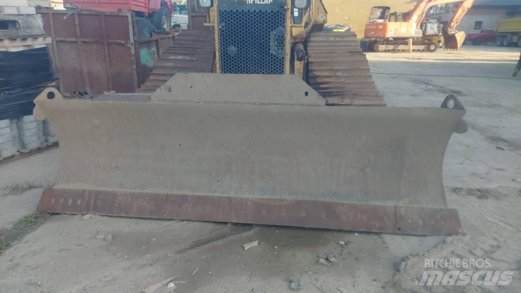 CAT D 4 LGP 履帶推土機