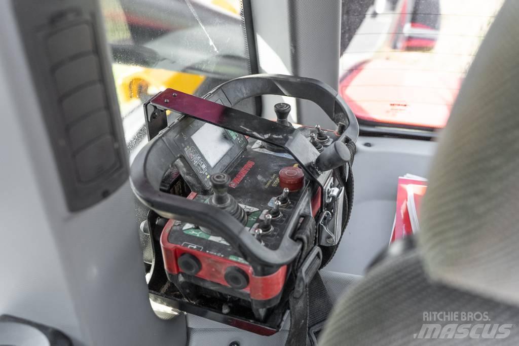 Manitou MRT 2660 伸縮臂操作車
