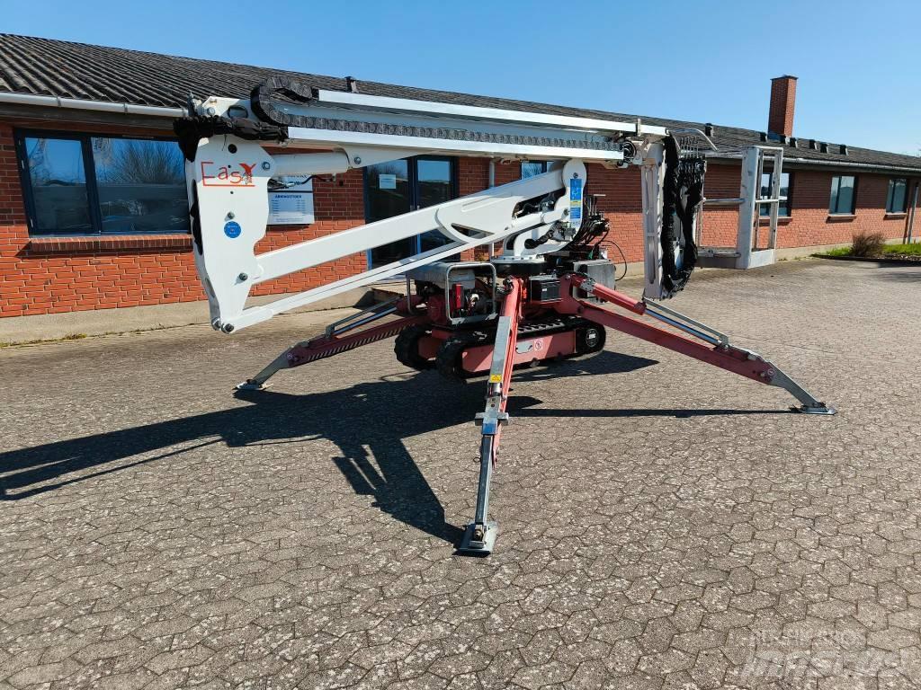 EasyLift R 180 緊湊型自走式伸縮臂式升降機