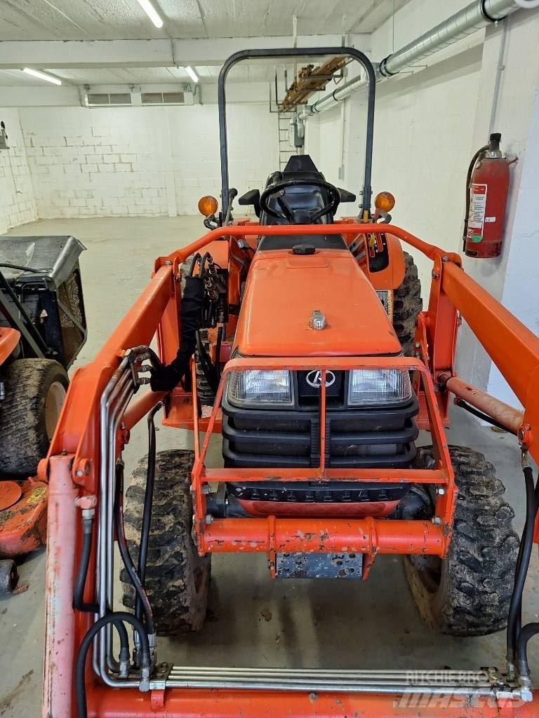 Kubota B 2710 曳引機
