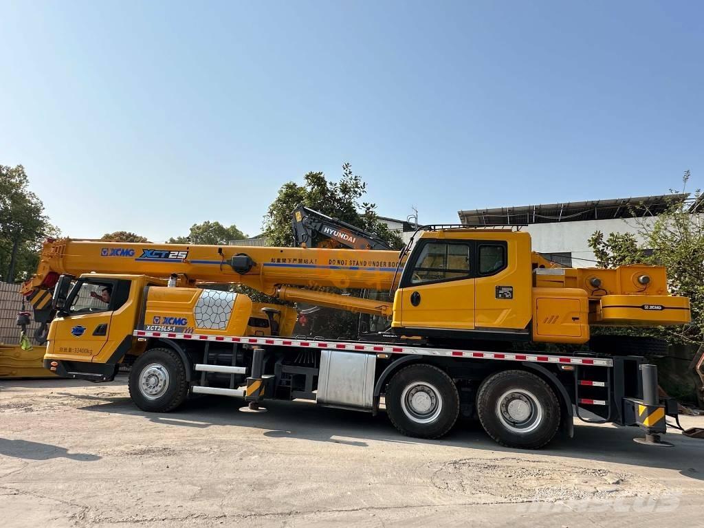XCMG XCT 25 全路面起重機/吊車