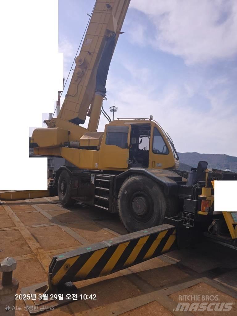 Kobelco RK 450 越野起重機