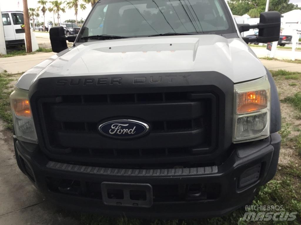 Ford F 550 XL SD 都市/通用型車輛