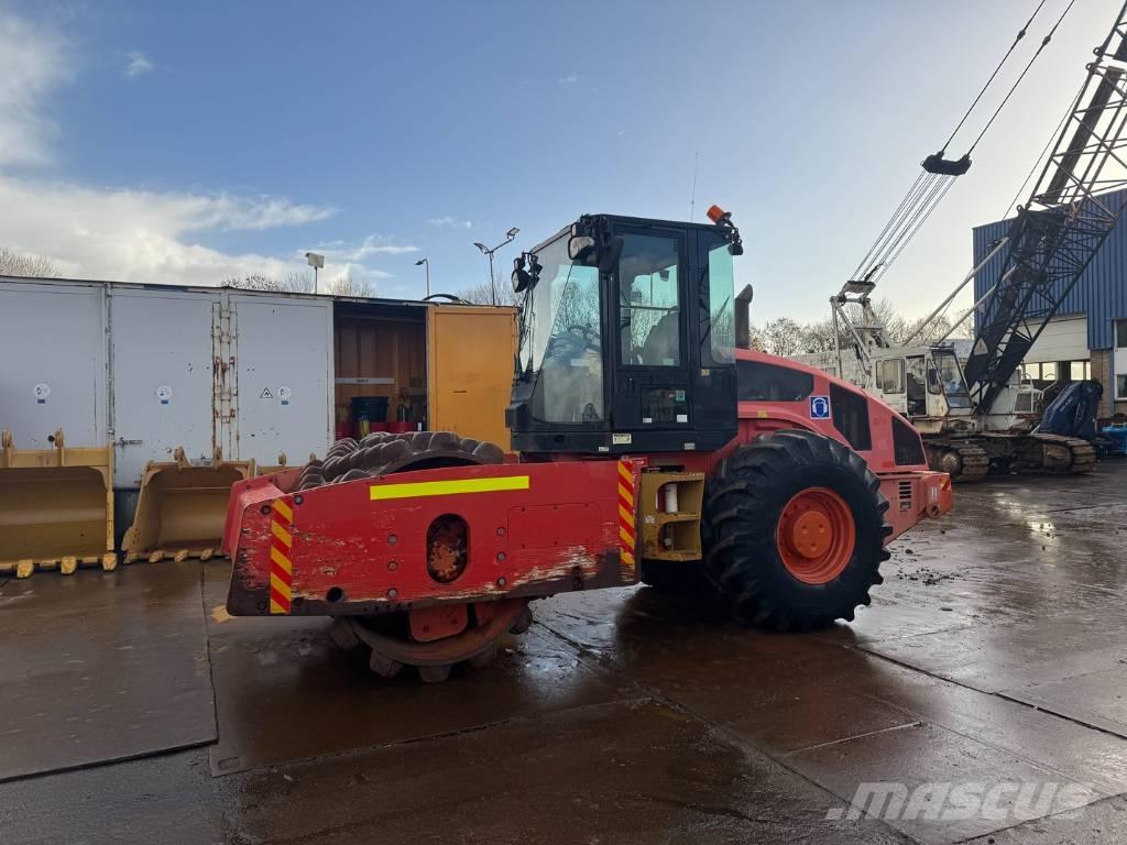 CAT CP 74 單輪滾壓機