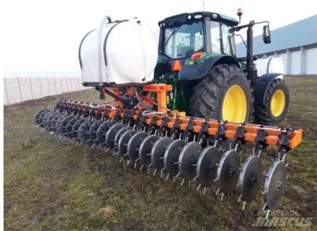  Cultan IF 2460 牽引式噴霧機