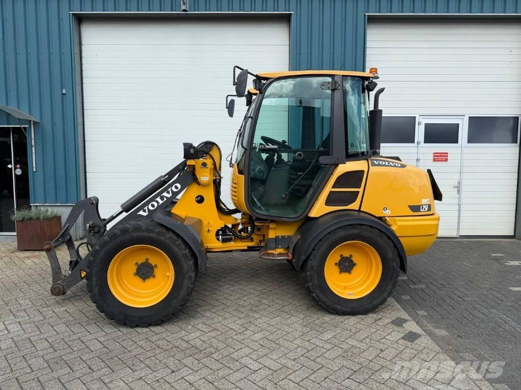 Volvo L 25 F 輪胎式裝載機