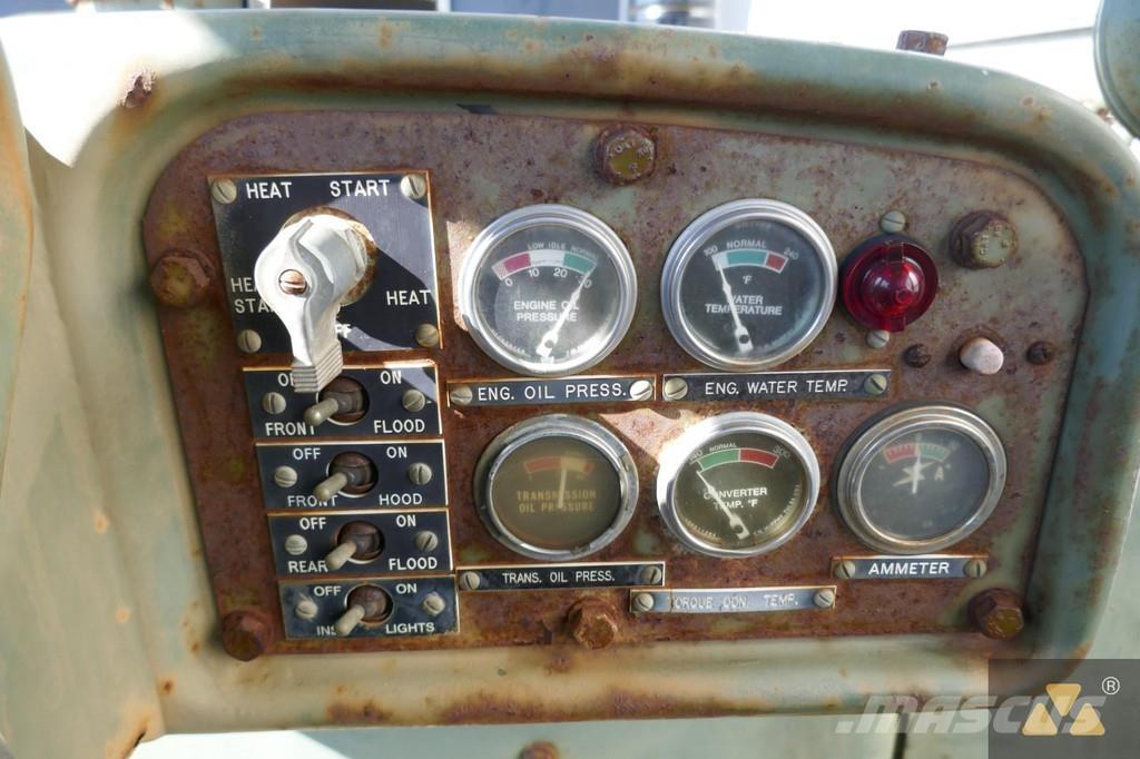 CAT D7F Ex-army 履帶推土機