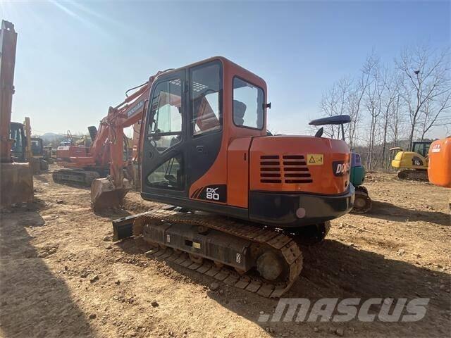 Doosan DX80 中型挖土機/掘鑿機/挖掘機 7t-12t