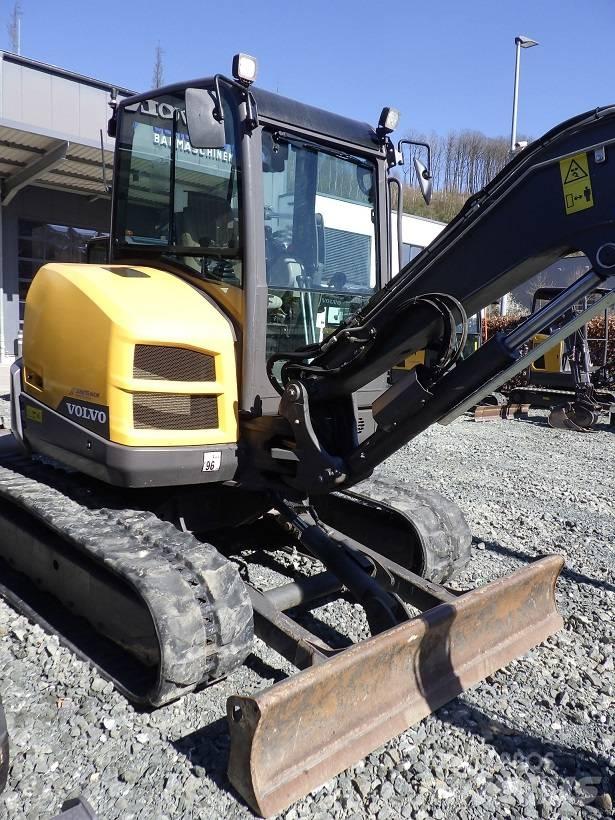 Volvo ECR 50 D 小型挖土機/掘鑿機<7t(小型挖掘機)