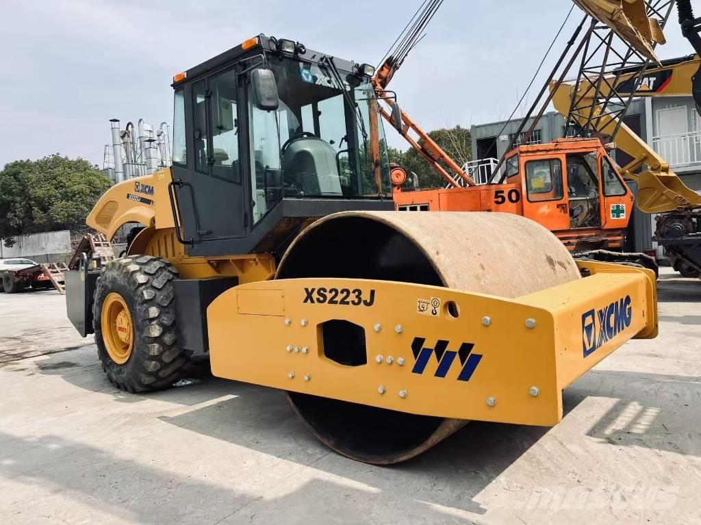 XCMG XS 223 J 單輪滾壓機
