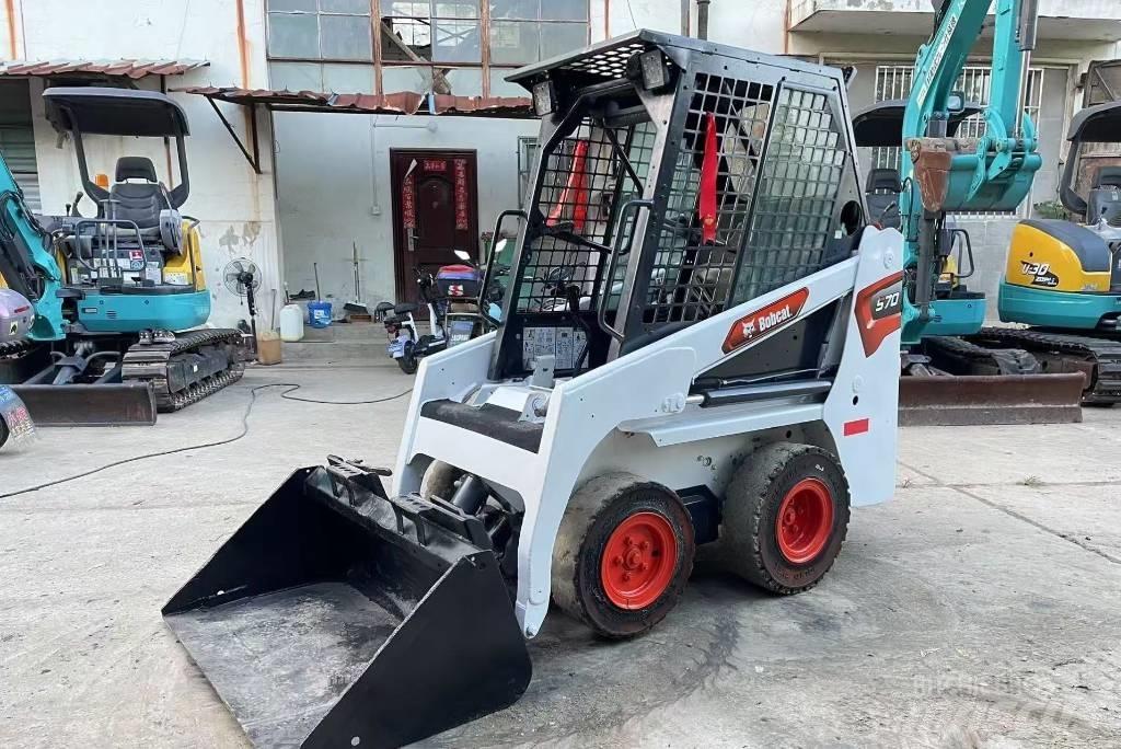 Bobcat S 70 滑移轉向裝載機