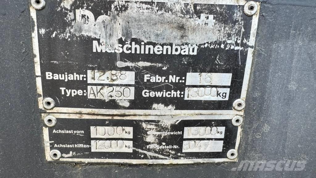 Doppstadt AK 250 廢棄物撕碎機