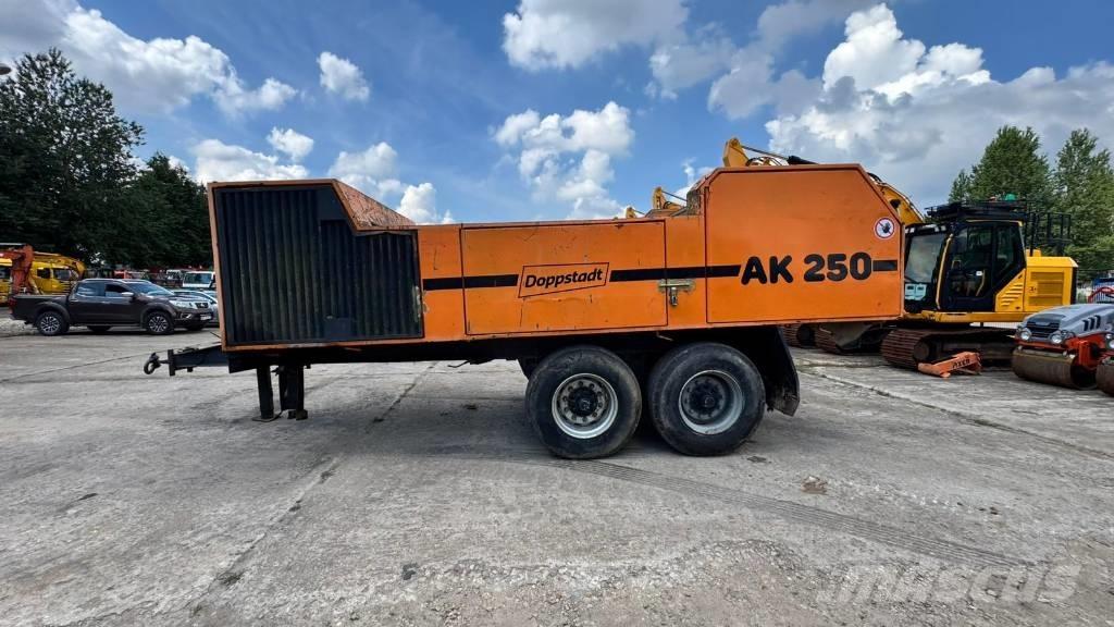 Doppstadt AK 250 廢棄物撕碎機