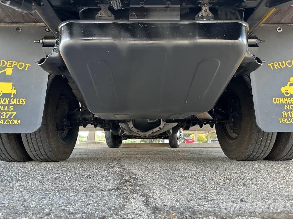 Chevrolet 3500 HD 皮卡.傳統半斗卡車/側卸板