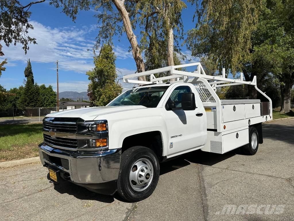 Chevrolet 3500 HD 皮卡.傳統半斗卡車/側卸板