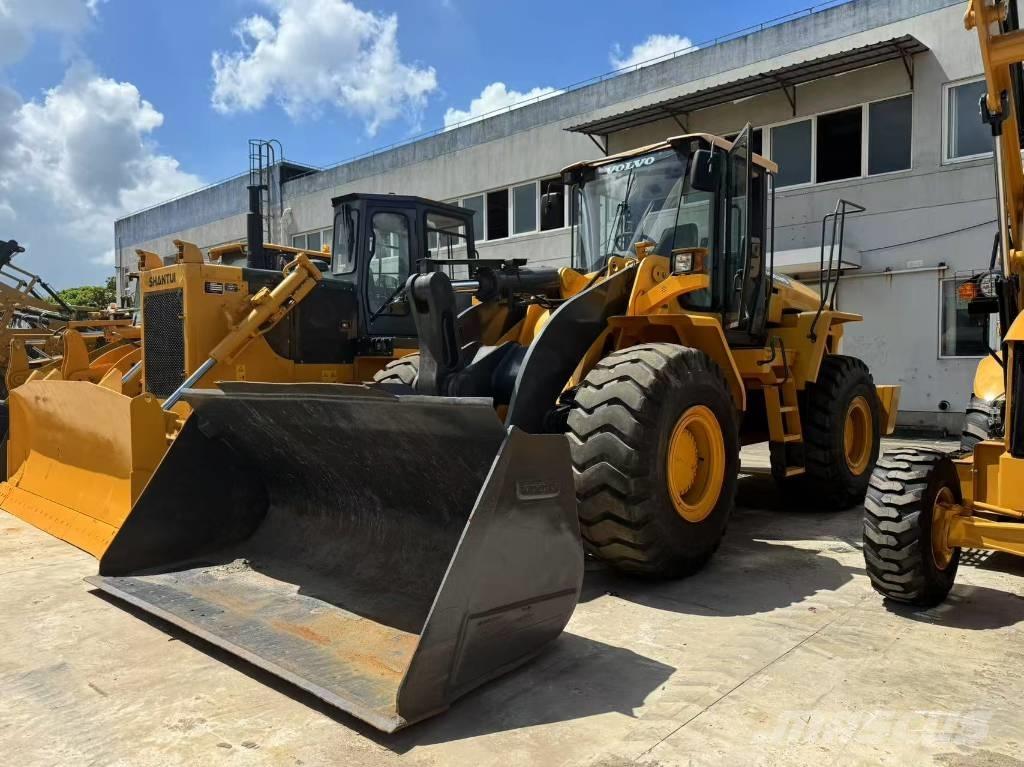 Volvo L 105 輪胎式裝載機
