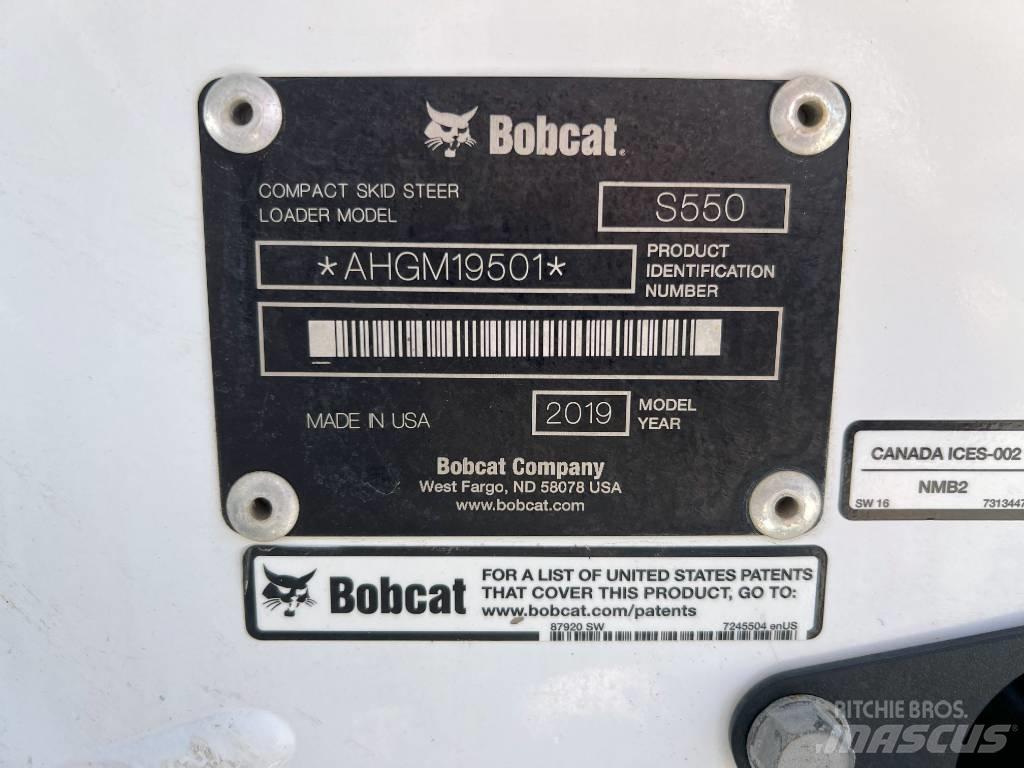 Bobcat S550 滑移轉向裝載機