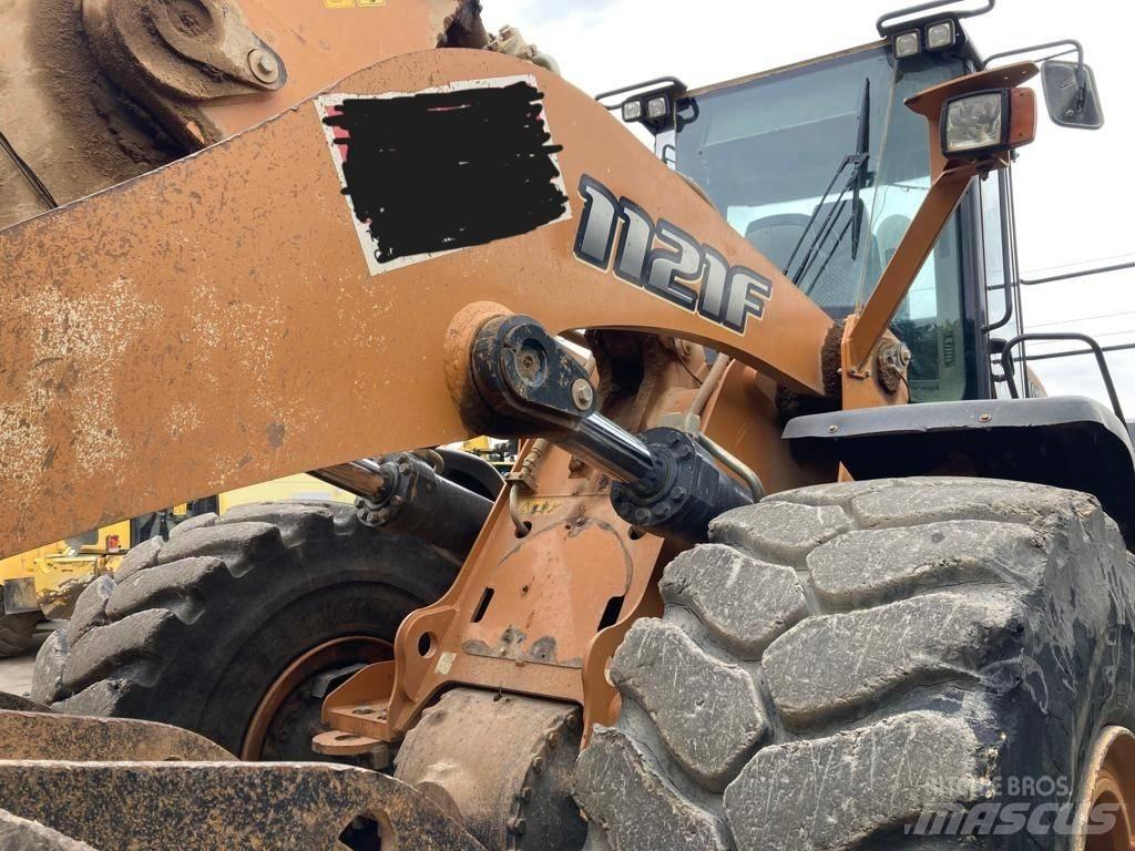CASE 1121F 輪胎式裝載機
