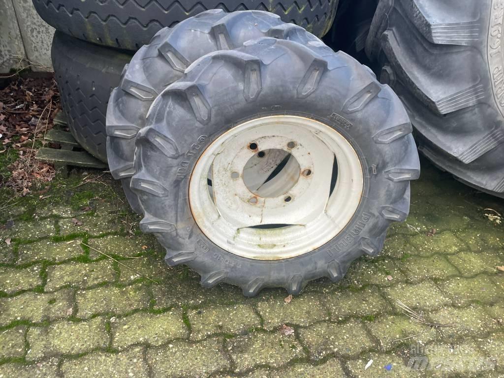 Pirelli 6.5 -16 + velg 輪胎、車輪和輪圈