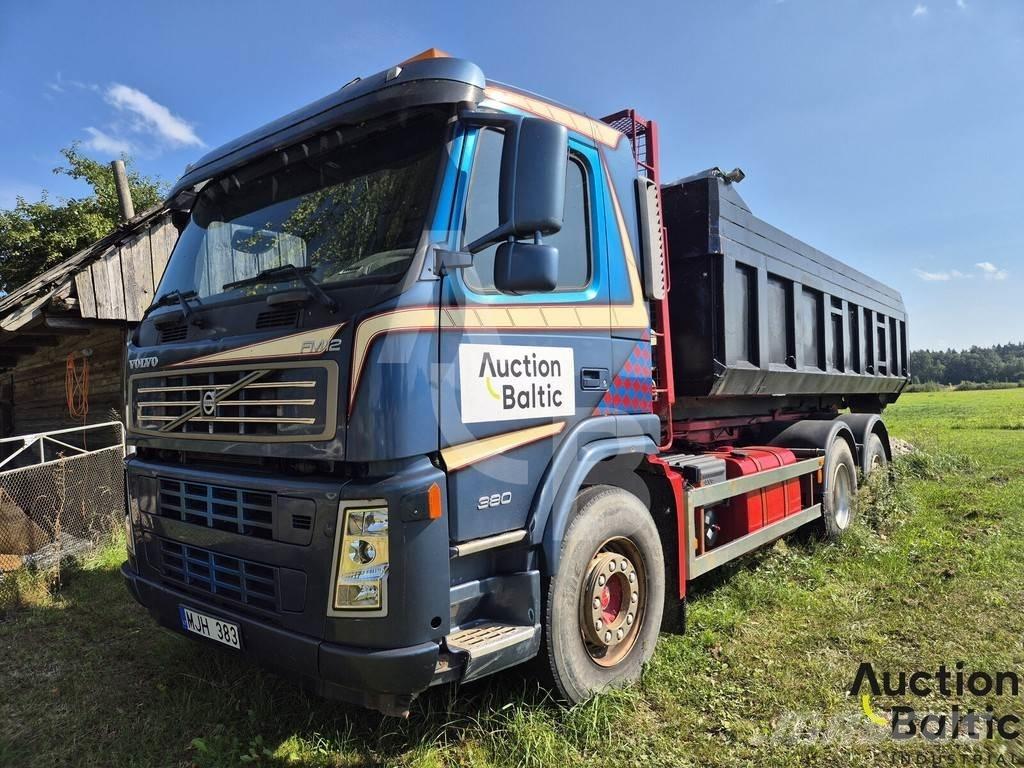 Volvo FM12 傾卸式卡車