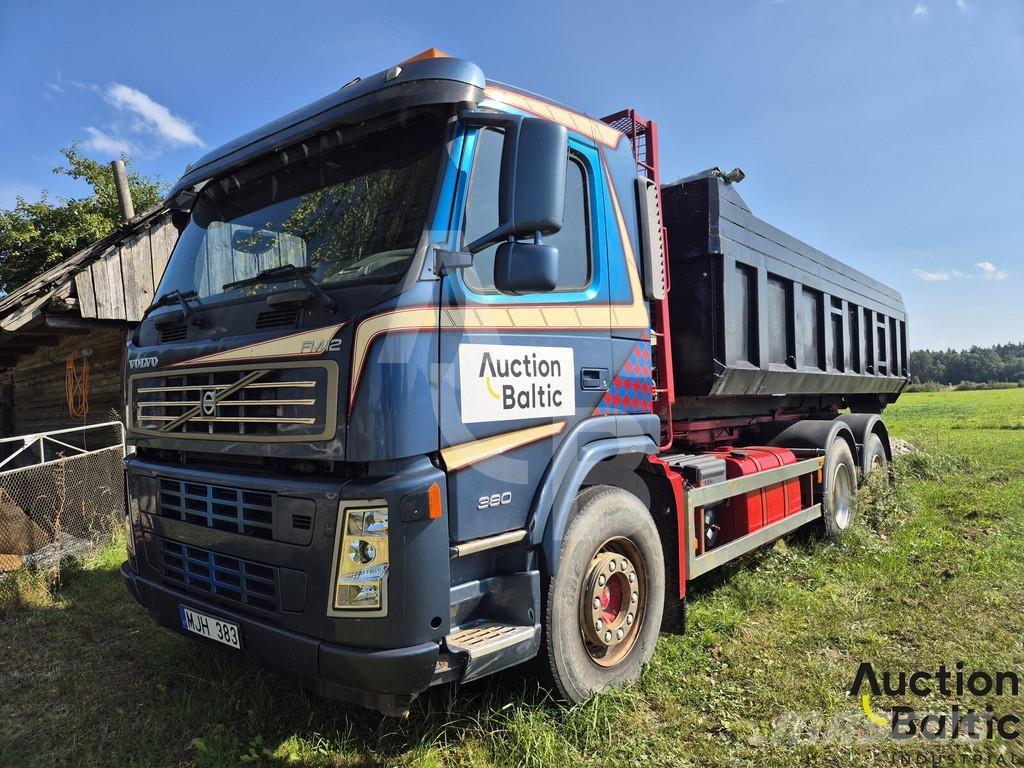 Volvo FM12 傾卸式卡車