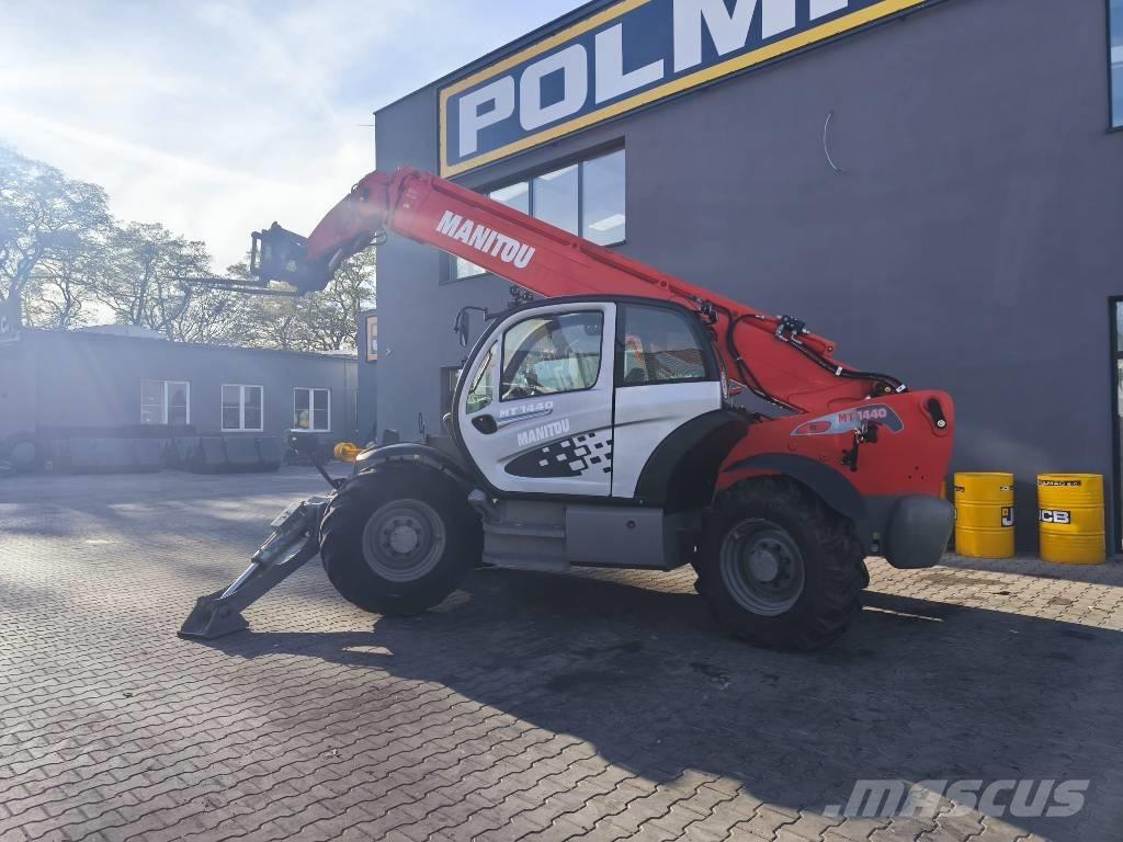 Manitou MT 1440 伸縮臂操作車