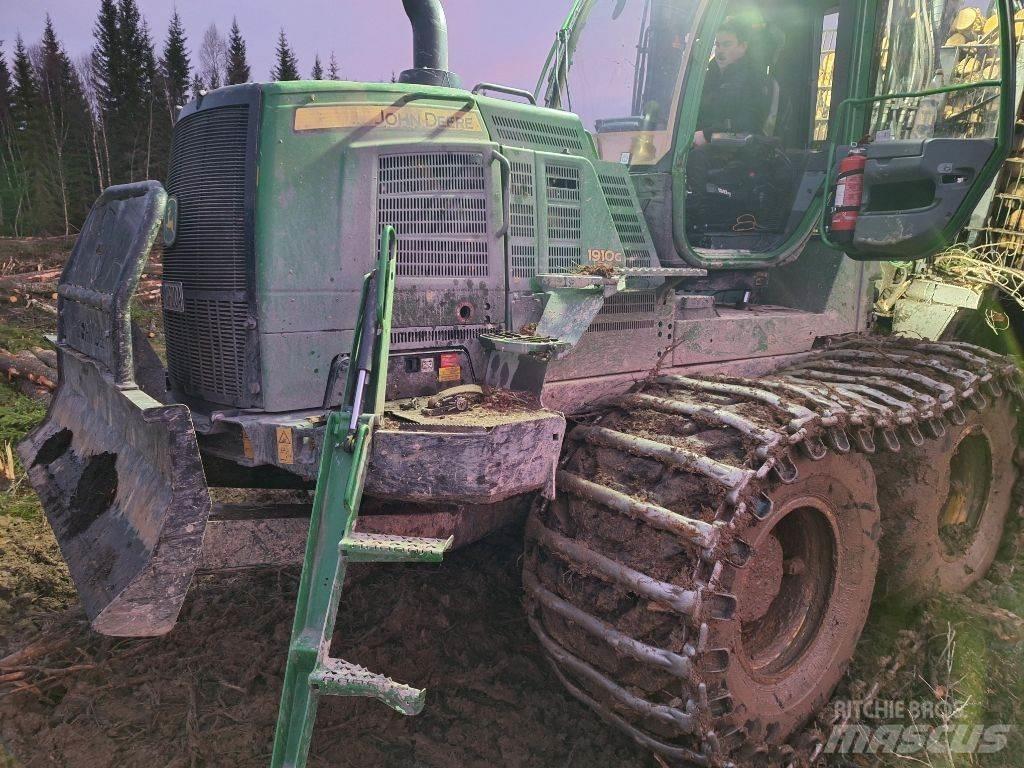 John Deere 1910 集運機