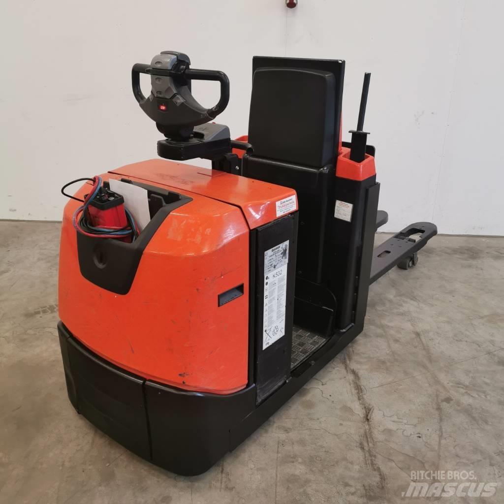 BT OSE 250 P 低架裝載機