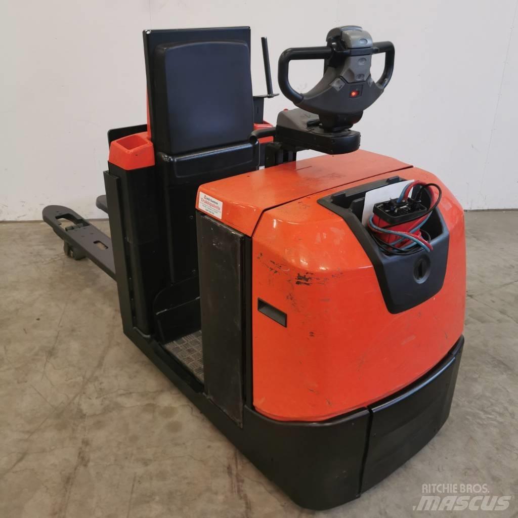 BT OSE 250 P 低架裝載機