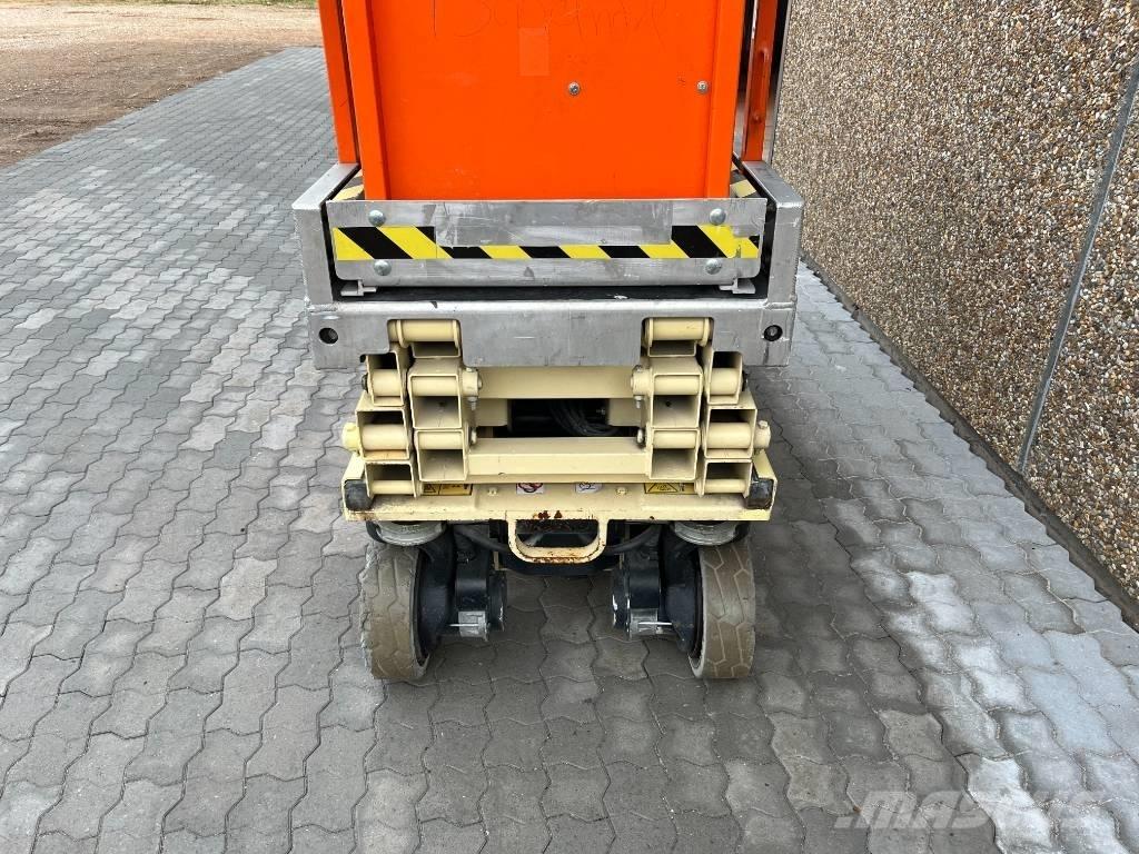 JLG 1930 ES 剪式升降機