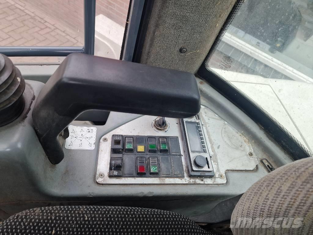 Terex TL 100 輪胎式裝載機