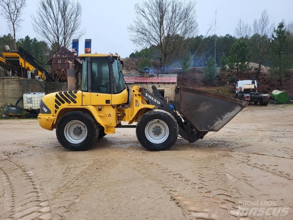 Volvo L 40 B 小型裝載機