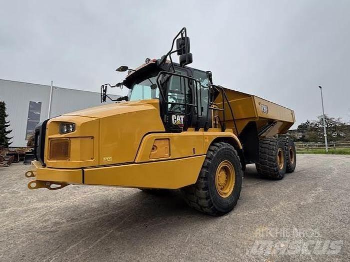 CAT 730 鉸接式起吊車