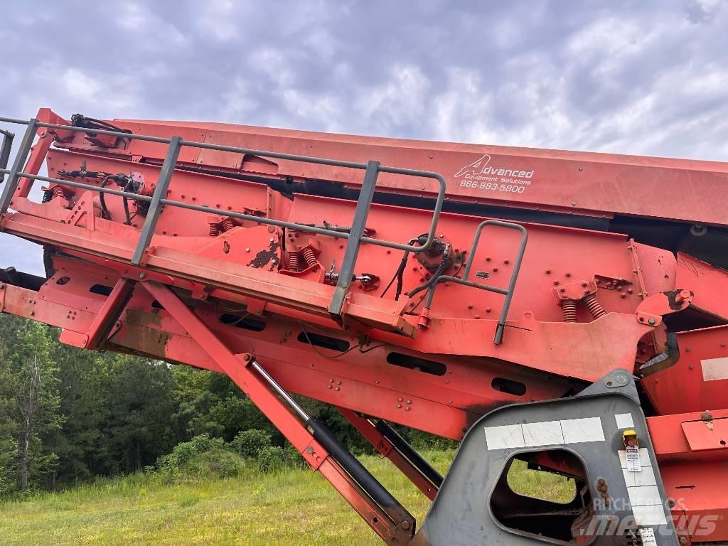 Sandvik QA 440 篩分機