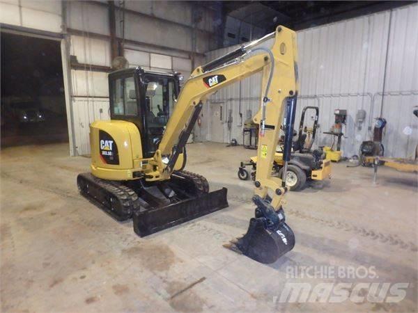 CAT 303.5 小型挖土機/掘鑿機<7t(小型挖掘機)