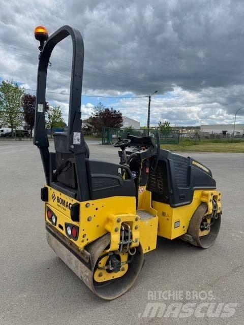Bomag BW 100 AD M-5 雙輪滾壓機