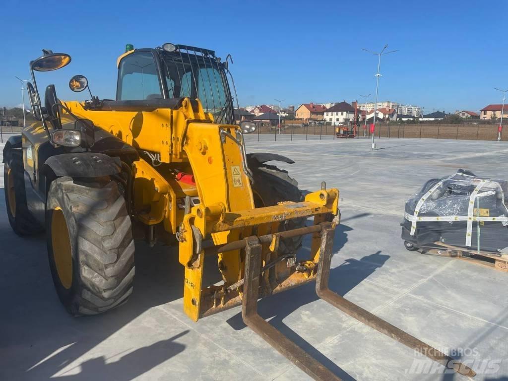 JCB 535-95 伸縮臂操作車