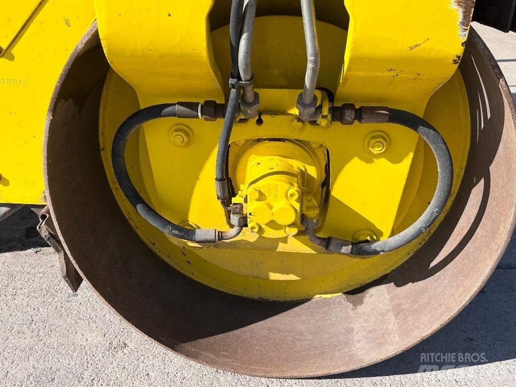 Bomag BW 120 AD-3 雙輪滾壓機
