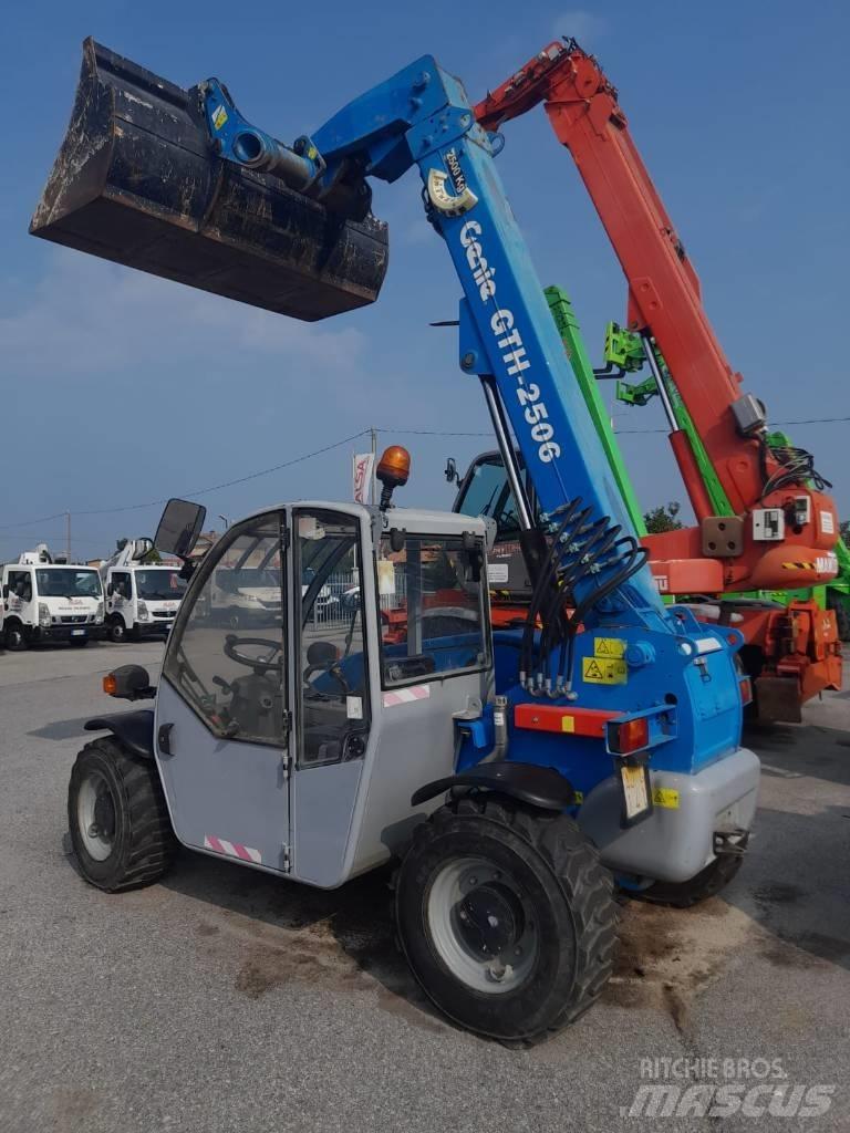 Terex Genie 2506 伸縮臂操作車