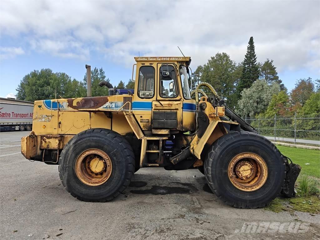 Volvo BM 4500 輪胎式裝載機