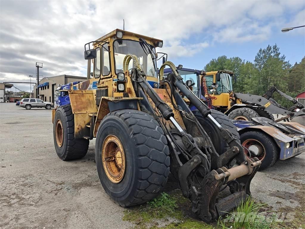 Volvo BM 4500 輪胎式裝載機