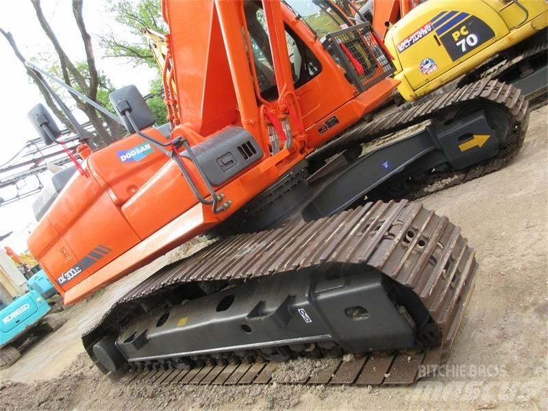Doosan DX 300 履帶式 挖土機/掘鑿機/挖掘機