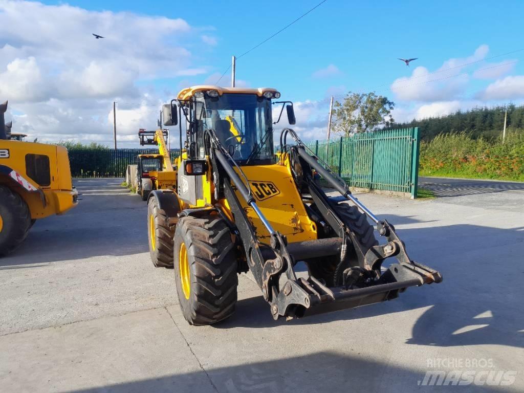 JCB 412 農業用伸縮臂裝載機