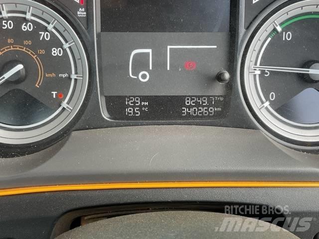 DAF CF 330 平板 / 絞盤 卡車