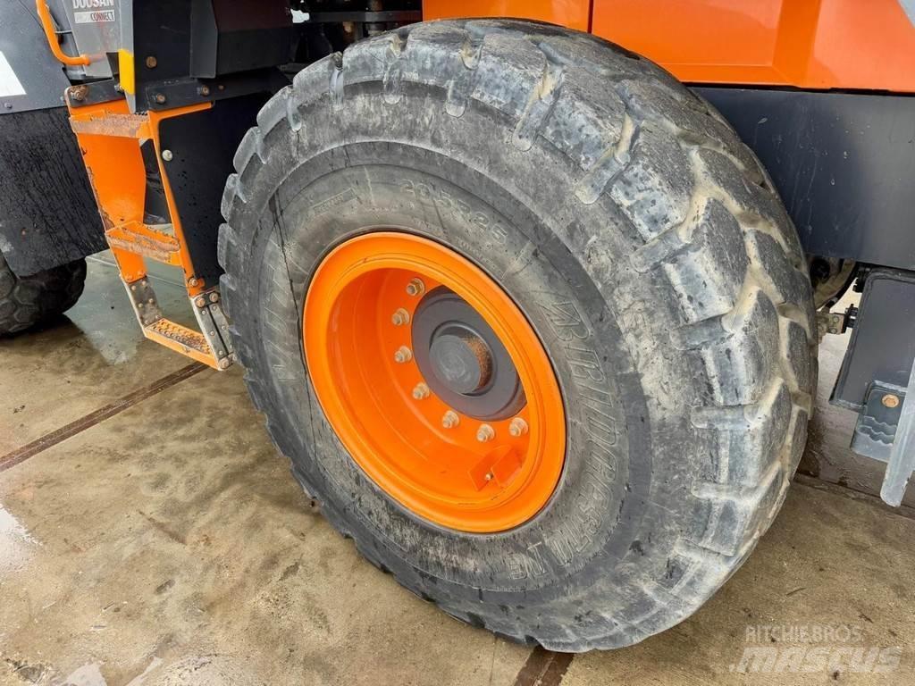 Doosan DL250-7 輪胎式裝載機