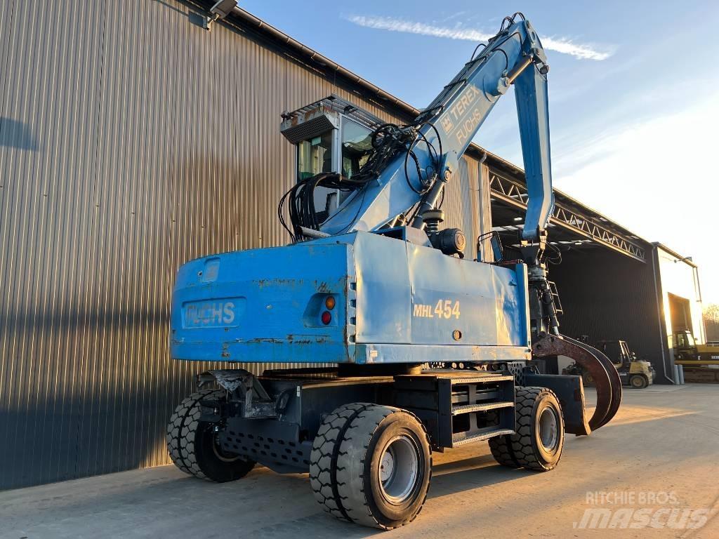 Fuchs MHL454 廢棄物/工業用操作車