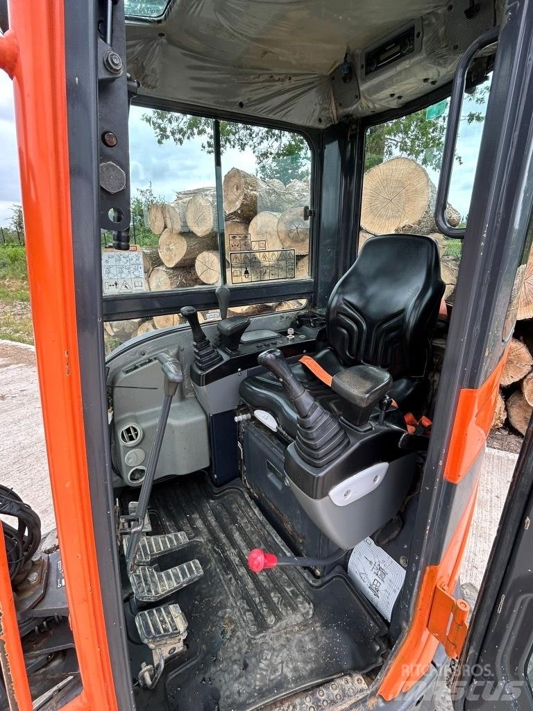 Doosan DX 27 Z 小型挖土機/掘鑿機<7t(小型挖掘機)