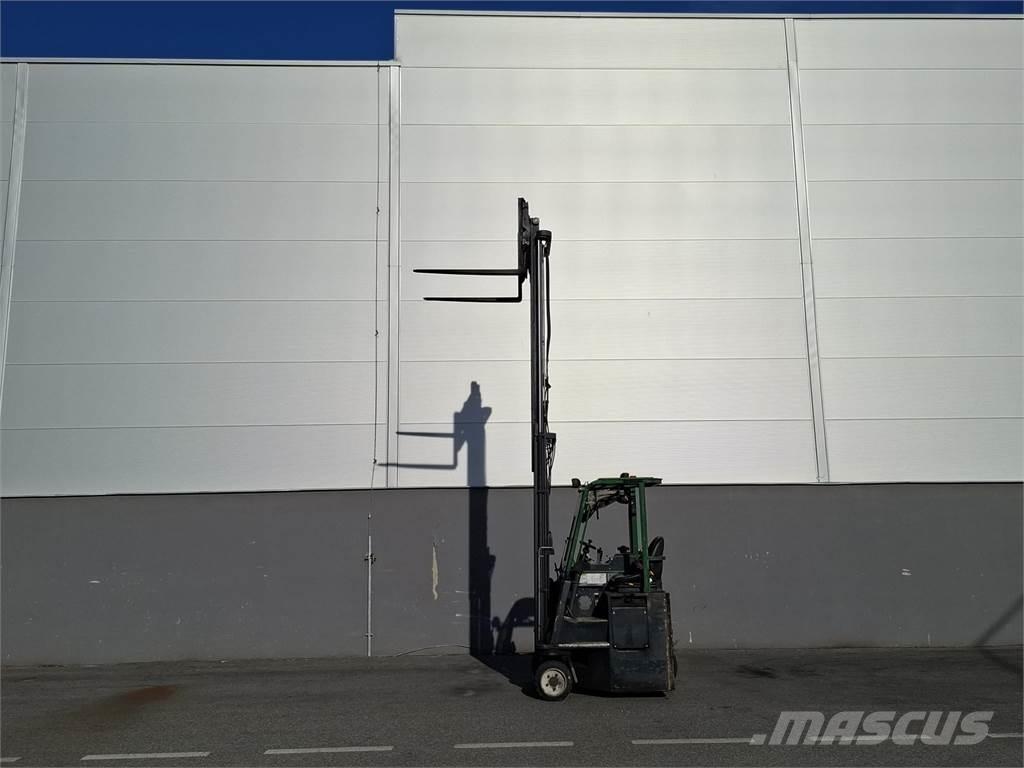 Combilift C3000CB 四向前伸式堆高機(叉車)